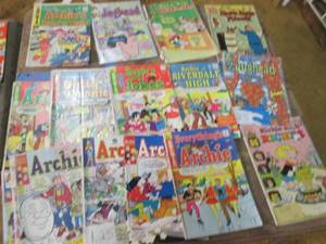 lot 281 image: Vintage Comics See Photos...
