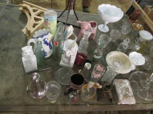 lot 304 image: Lot of Vintage Glassware See Photo...