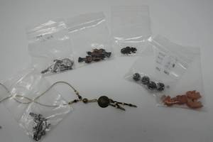 lot 76 image: Charms