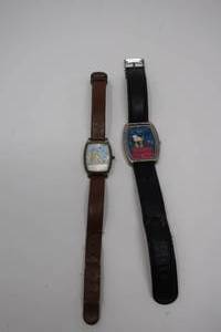 lot 88 image: Snoopy and Pooh Bear watches