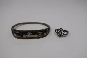 lot 109 image: 2 Sterling Silver Pieces