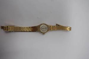 lot 115 image: Vintage Ladies Gold Tone Seiko Watch
