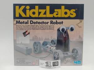 lot 110 image: 4M Kidz Labs Bundle