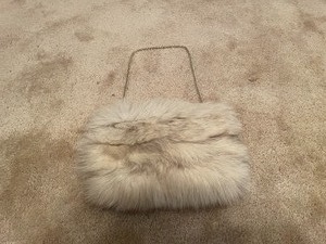 lot 92 image: Fur Purse