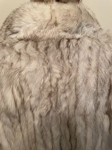 lot 89 image: Hudsons Fur Salon Fur Coat