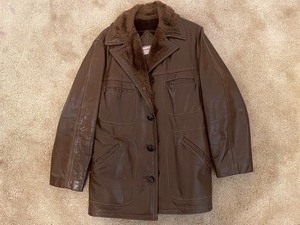 lot 55 image: McGregor Coat