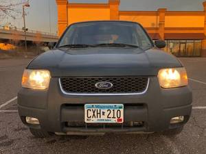 lot 1 image: 2003 Ford Escape XLT  4x4  NO RESERVE