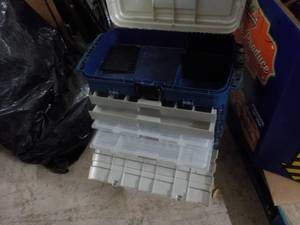 lot 10 image: Tackle Box 18 x 11 x 14...
