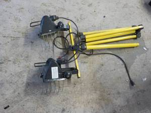 lot 34 image: Shop Lites...