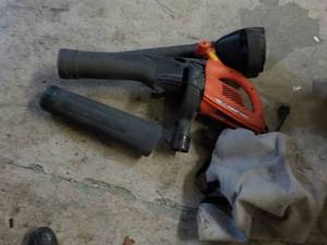 lot 36 image: Black and Decker Leaf Hog Electric...