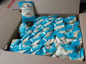lot 68 image: Case of 64 Bags Miss Vickies Sea S...
