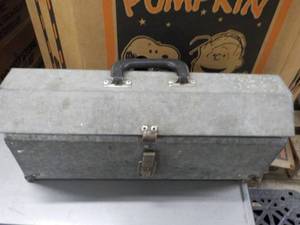 lot 129 image: Metal Tool Box with all contents...