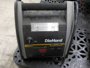 lot 136 image: Die Hard Gold Portable Battery Char...