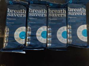 lot 260 image: 4 Packs of 8 Rolls each Peppermint ...