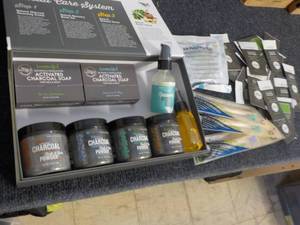 lot 285 image: BeMindful and InVitamin Sample Pack...