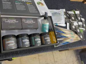 lot 286 image: BeMindful and InVitamin Sample Pack...