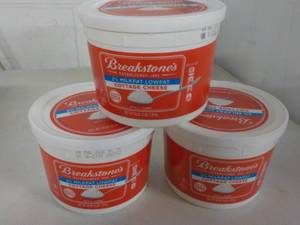 lot 317 image: 3 - 48 oz Breakstones Cottage Chees...