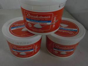 lot 318 image: 3 - 48 oz Breakstones Cottage Chees...