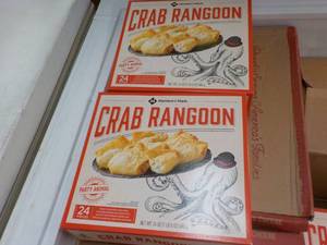 lot 327 image: 2 - 24 oz Frozen Crab Rangoon from ...