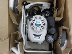 lot 358 image: Pulsar 20 Lawnmower needs assembl...