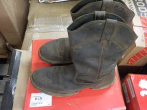 lot 367 image: Rocky Mens size 11 Boots...