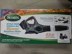 lot 375 image: Scotts 40 V Blower...