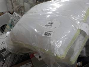 lot 388 image: 2 pack Medium Size Pillows...