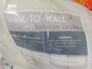 lot 395 image: 5 ft x 8 ft Plush Wall to Wall Bath...