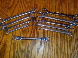 lot 22 image: Standard and metric line wrenches