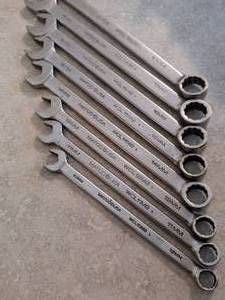 lot 3 image: Matco metric combination wrenches
