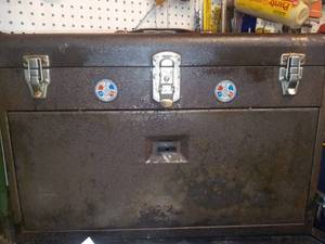 lot 18 image: Vintage Kennedy 7 drawer machinest tool box