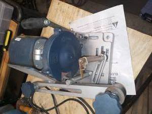 lot 27 image: Chicago Saw blade sharpener