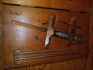 lot 12 image: Starrett gauge