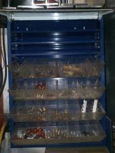 lot 51 image: Vintage Wagner Lighting automotive retail display cabinet