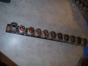 lot 47 image: Snap On socket set 12 drive metric