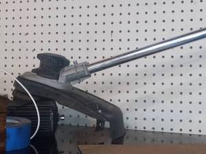 lot 48 image: Echo 58v brushless weed whip