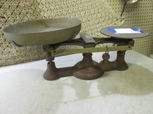 lot 18 image: (RMC) Vintage Balance Scale See Pho...