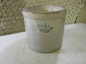 lot 23 image: (RMDR) Vintage 2 Gallon Crock...