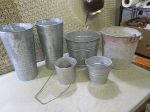 lot 41 image: (RM2) Assorted Galvinized Buckets...