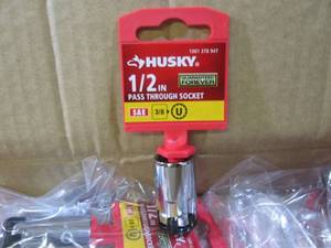 lot 58 image: (F-0) Box of 24 Husky 12 Pass Thr...