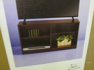 lot 72 image: (RMBC) Household Essentials TV Stan...