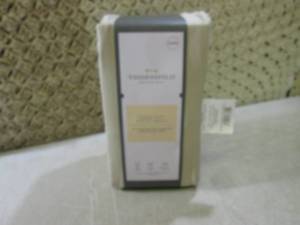 lot 81 image: (EC1) Queen Size Ultra Soft Fitted ...