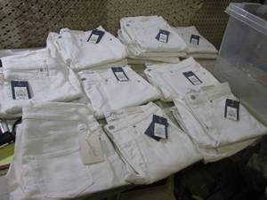 lot 84 image: (RMC) 17 Pairs Universal Thread Lad...