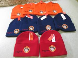 lot 140 image: (BS) Lot of 10 Betty Boop Winter Kn...