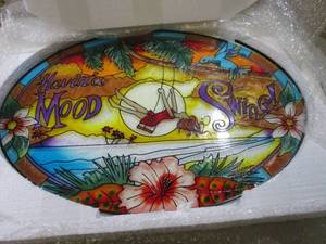 lot 148 image: (EW6) Large Glass Suncatcher 15 x ...