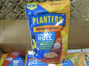 lot 246 image: (C-1) Case of 12 Bags Planters Brea...