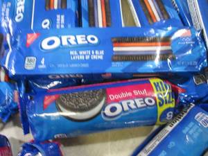 lot 267 image: (C-1) Assorted Oreo Cookies Past Da...