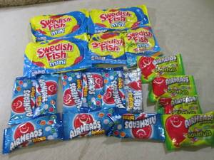 lot 271 image: (C-1) Assorted Candy Past Date...