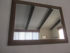 lot 11 image: Fancy Wall Mirror