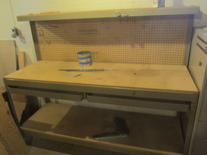 lot 9 image: Gorilla Rack Workbench